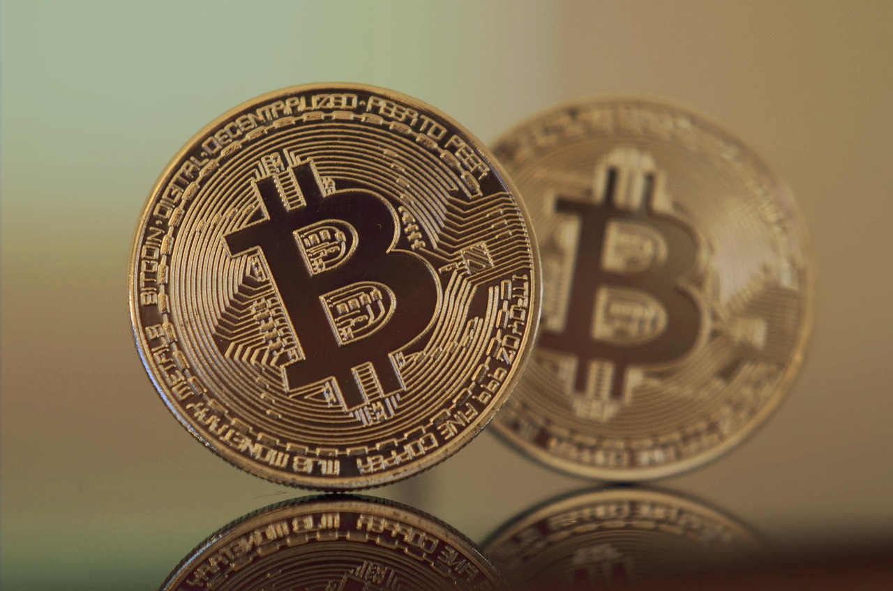 比特币减半满周年、涨逾三成！机构进场加速牛市