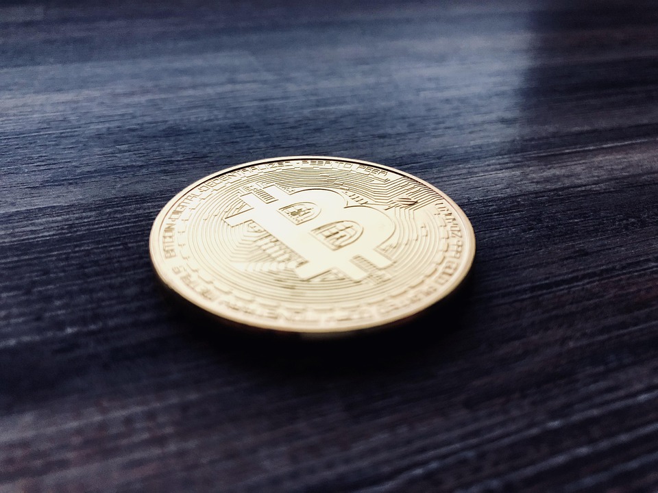 余弦：Hyperliquid上50倍杠杆巨鲸再以452万USDC做多ETH！爆仓价1391美元